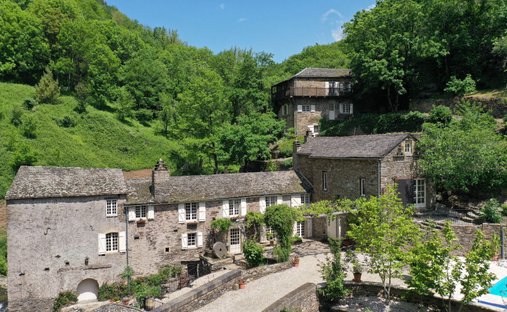 Villa in Coupiac, Occitania, France 1