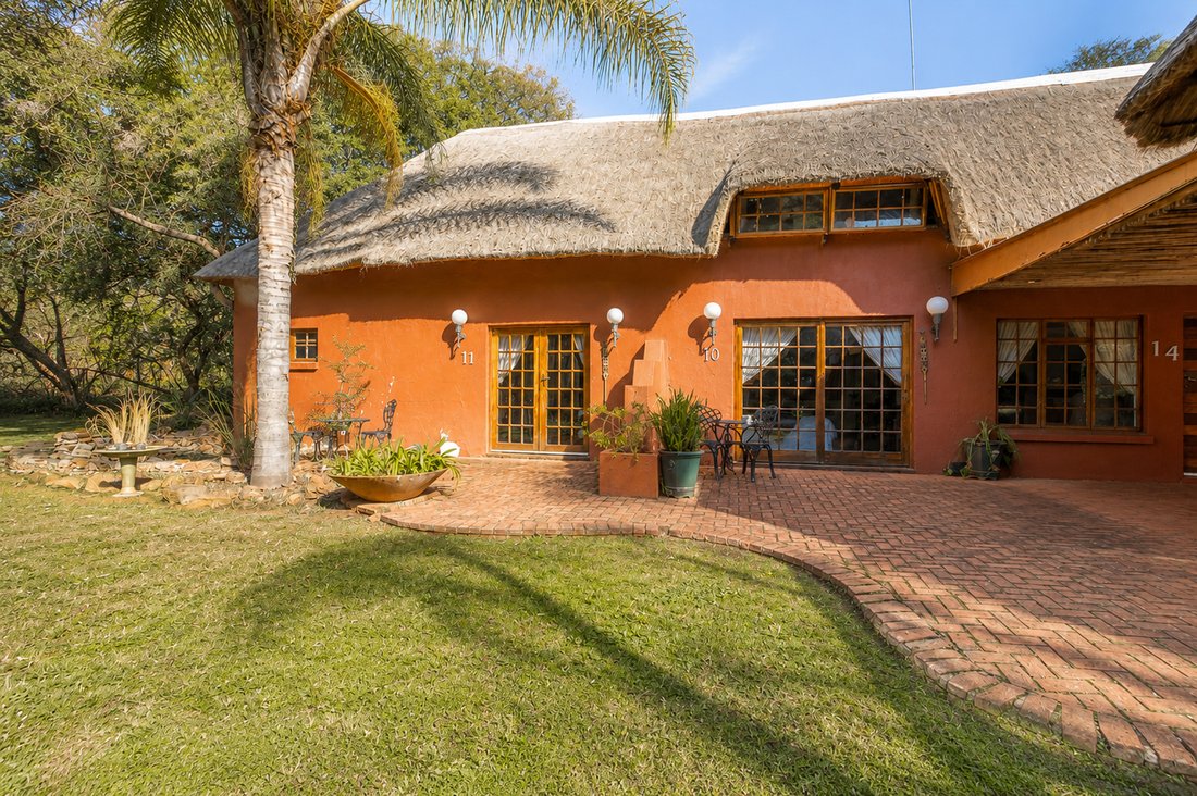 Farm Ranch in Magaliesburg, Gauteng, South Africa 5 - 18165999