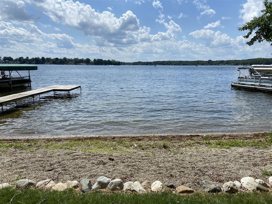 House in Delton, Michigan, United States 2 - 18321083