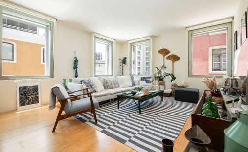 Apartment in Misericordia, Lisbon, Portugal 1