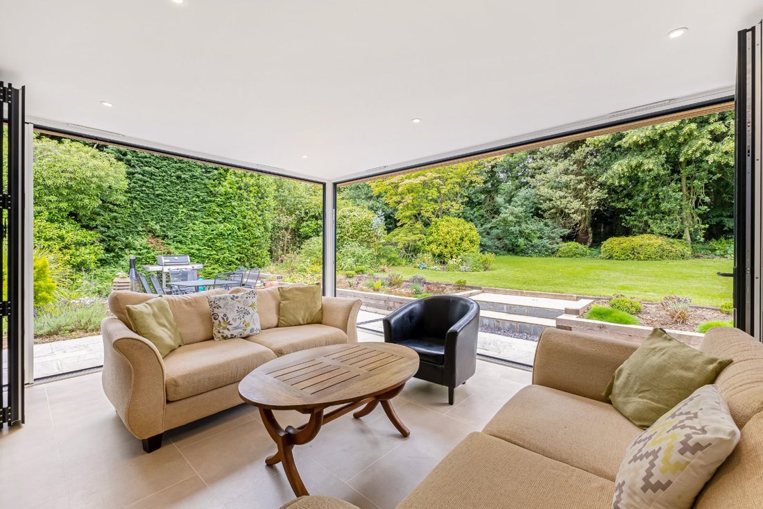 House in Douglas Road, St Albans, England 5 - 17146164
