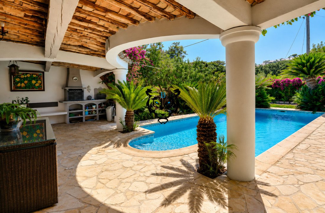 House in Nartelle-Noyer-Bellevue-bd des Sardinaux, Sainte-Maxime, France 2 - 15768558