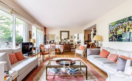 Apartment in La Plaine des Sablons, Neuilly-sur-Seine, France 1