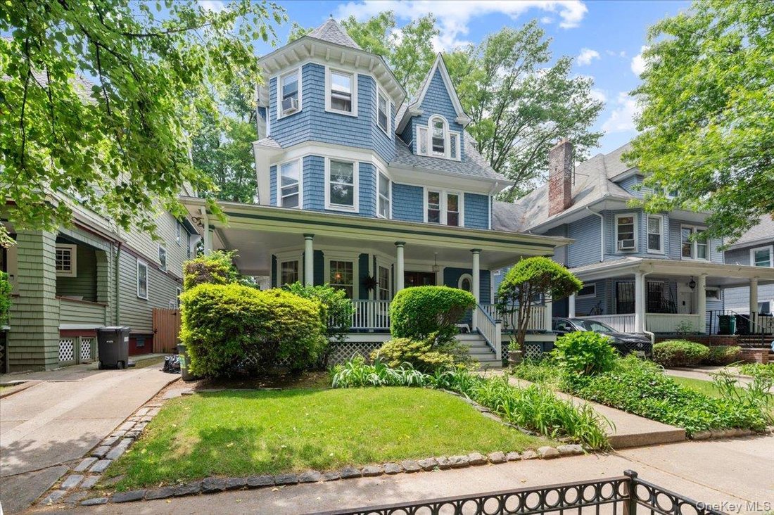 House in New York, New York, United States 1 - 18320798