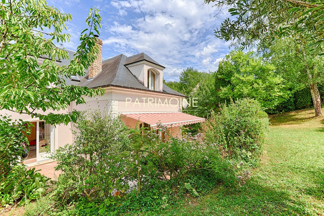 Villa in L'Étang-la-Ville, Ile-de-France, France 1 - 18323273