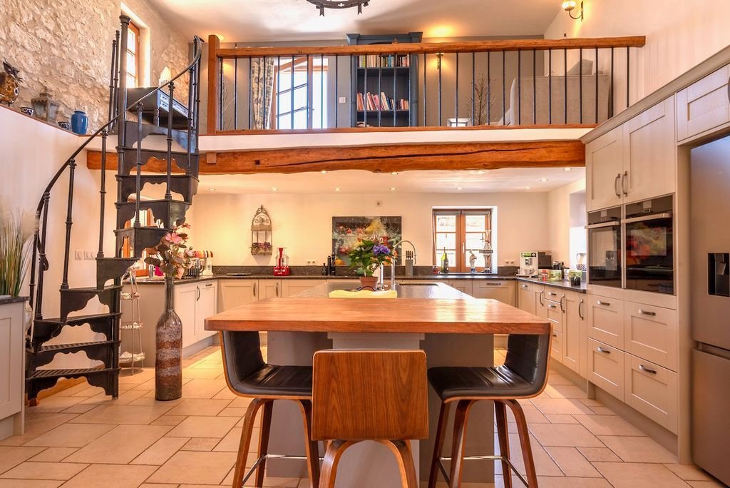Country House in Saint-Nicolas-de-la-Grave, Occitania, France 4 - 18323164