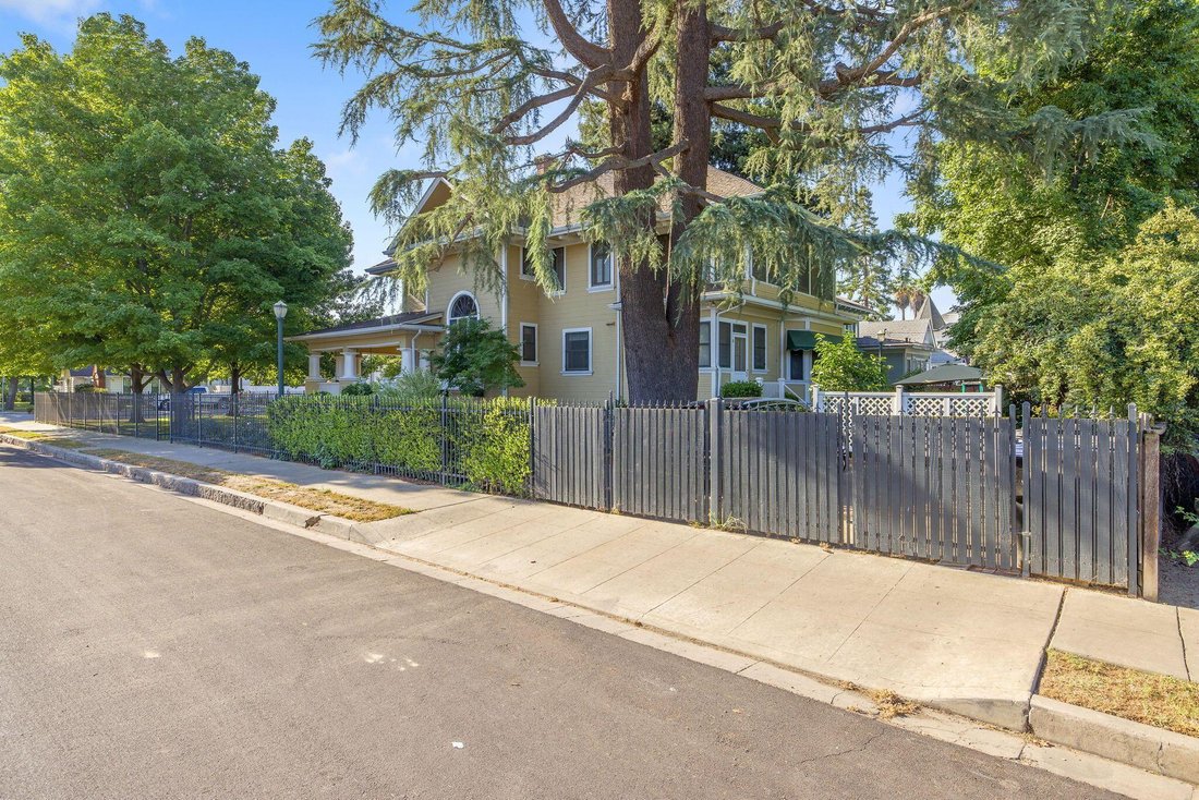 House in Visalia, California, United States 2 - 18319509