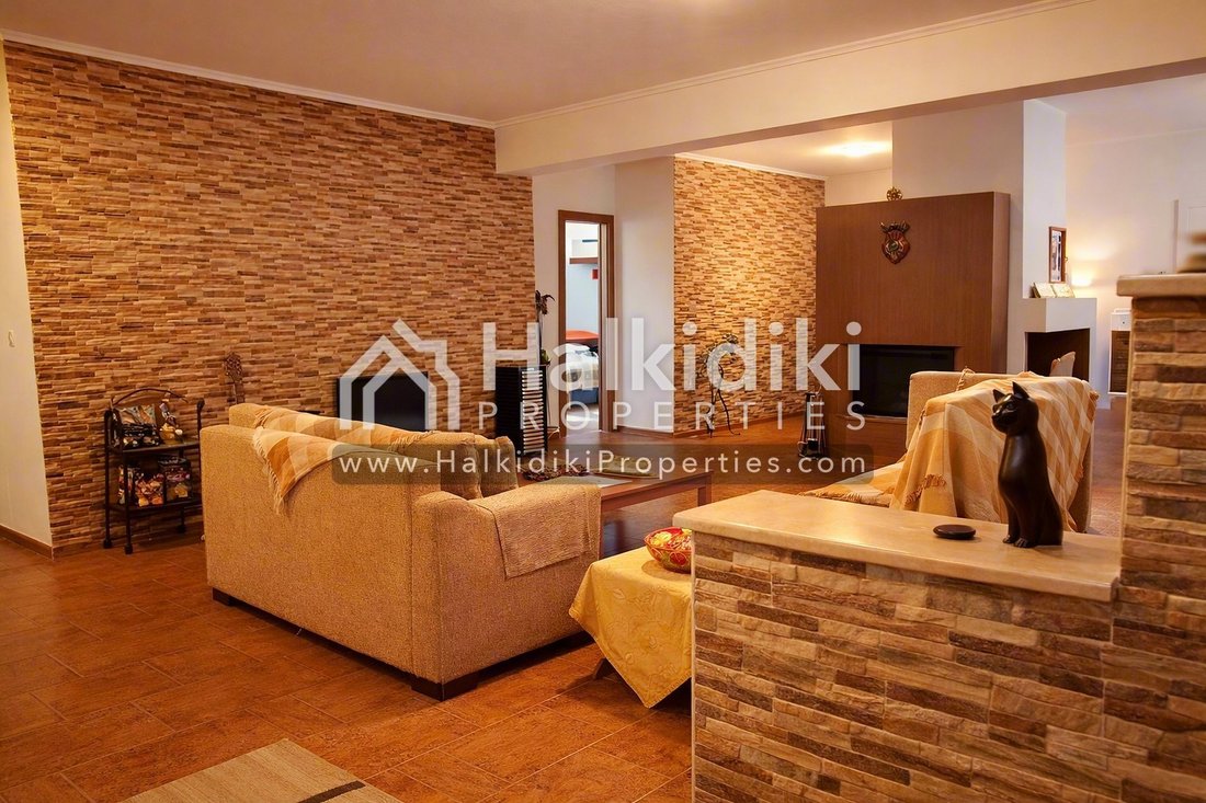 Villa in Nea Propontida, Macedonia and Thrace, Greece 2 - 13860405