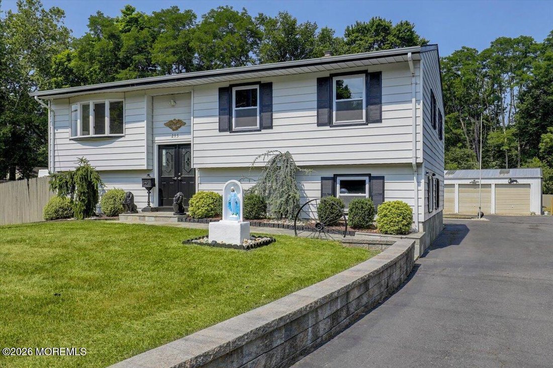 House in Marlboro Township, New Jersey, United States 2 - 18319086