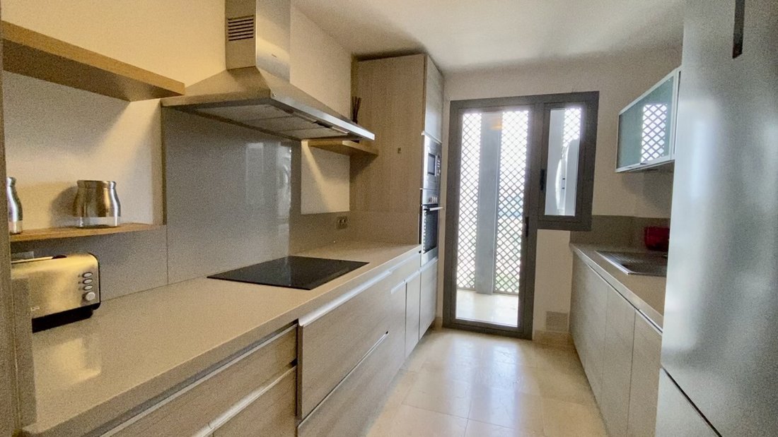 Apartment in Benahavis, Andalusia, Spain 5 - 18319246