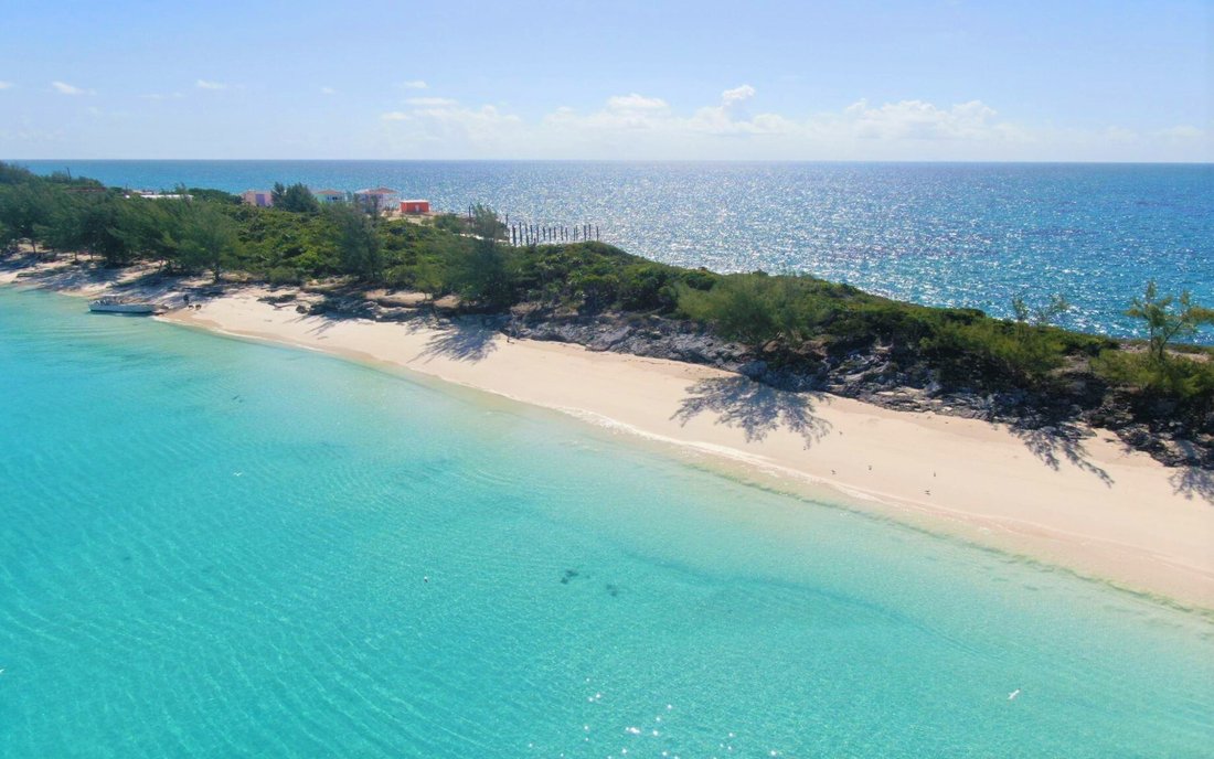 Land in Nassau, New Providence, The Bahamas 1 - 18319887