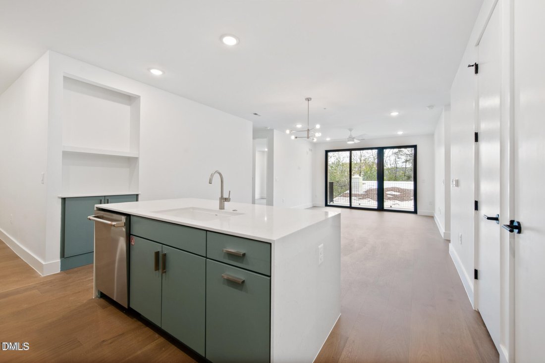 Condo in Raleigh, North Carolina, United States 5 - 18321195