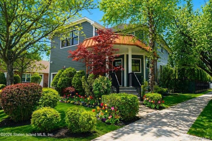 House in New York, New York, United States 1 - 18320771