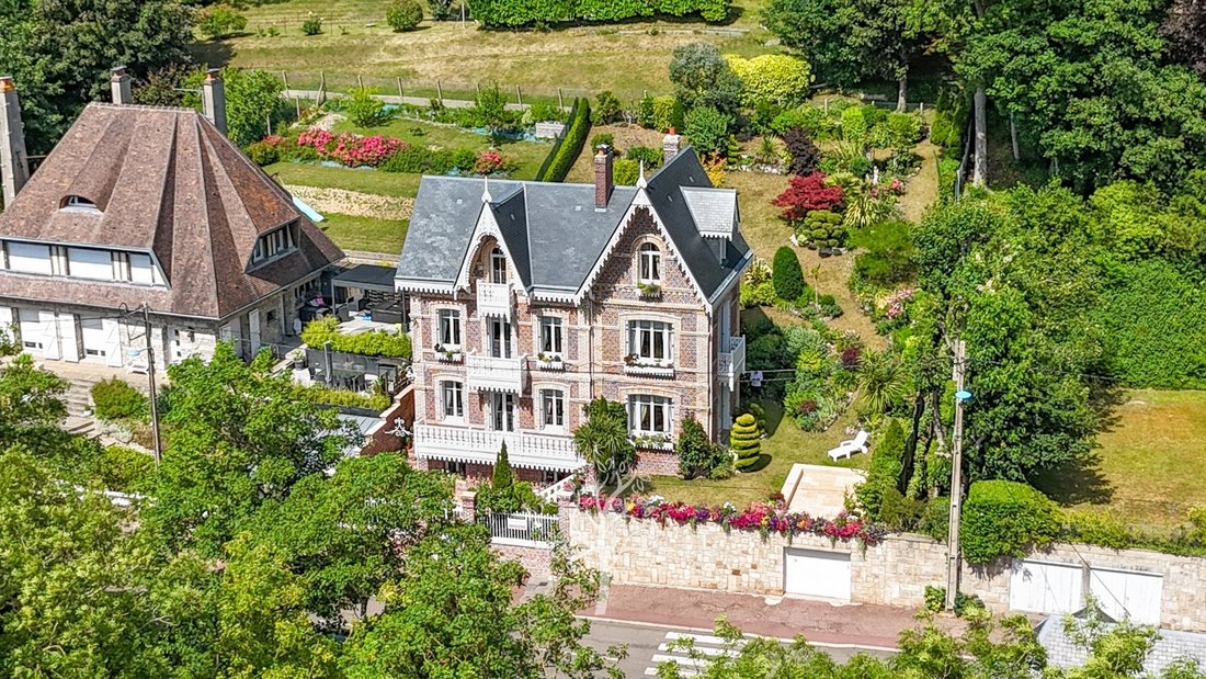 House in Saint-Valery-en-Caux, Normandy, France 1 - 17341695