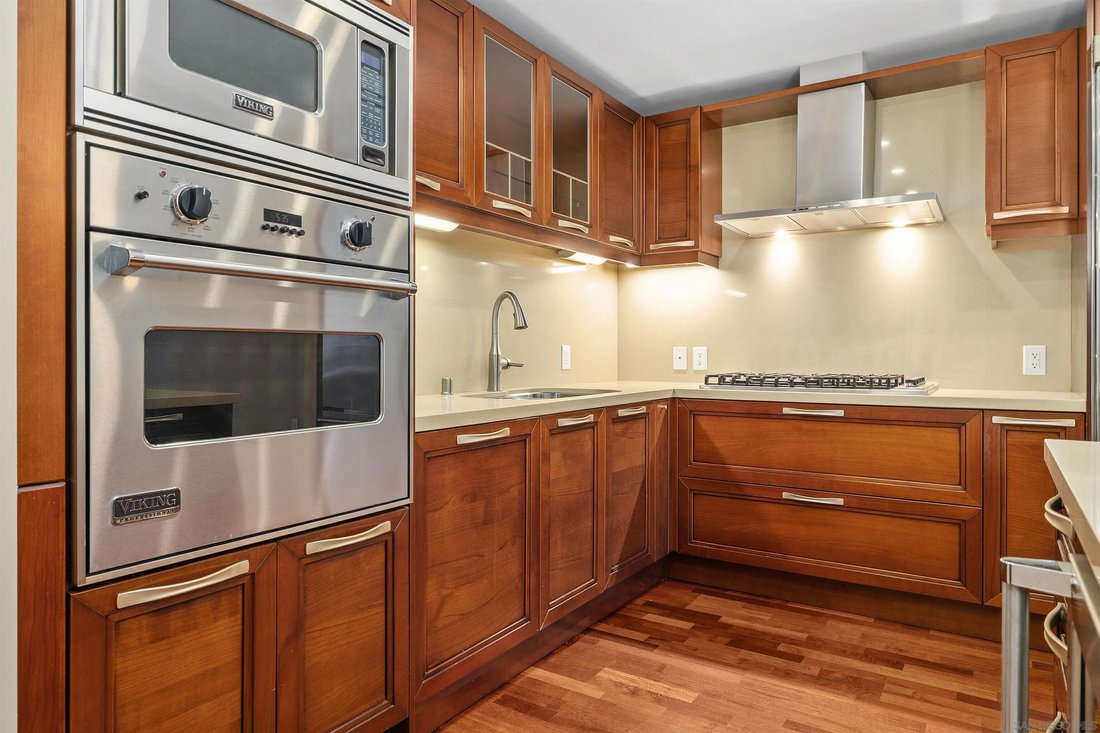 Condo in San Diego, California, United States 3 - 18321972