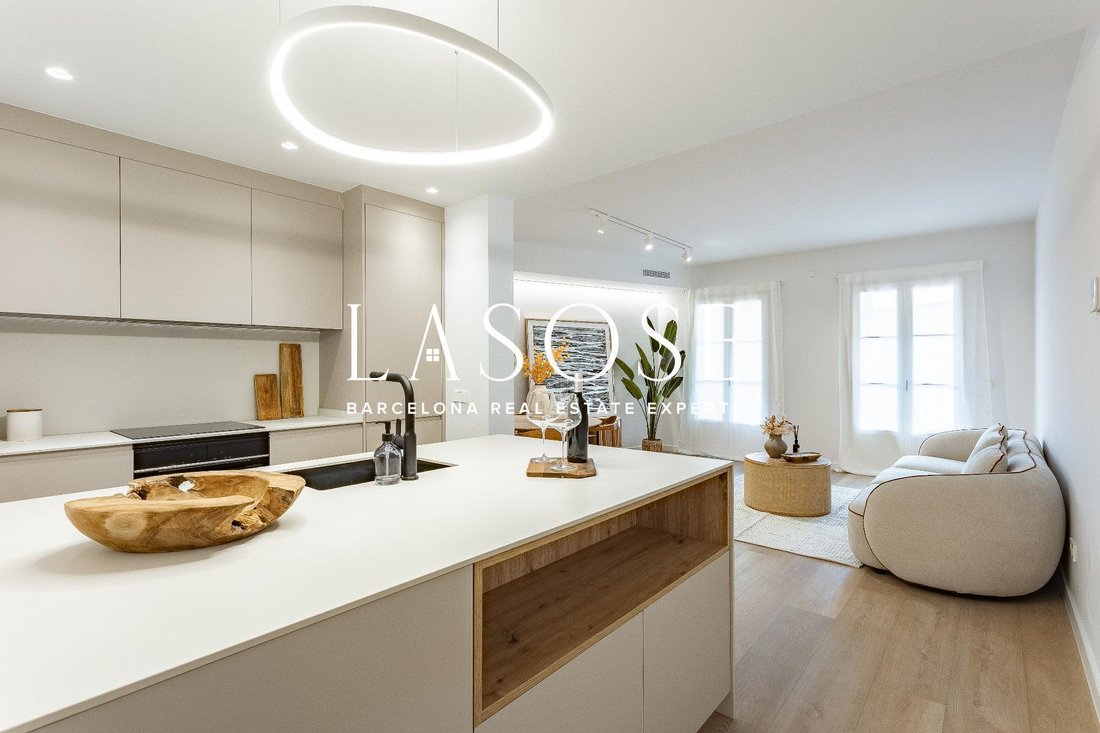 Apartment in Ciutat Vella, Barcelona, Spain 3 - 18319836