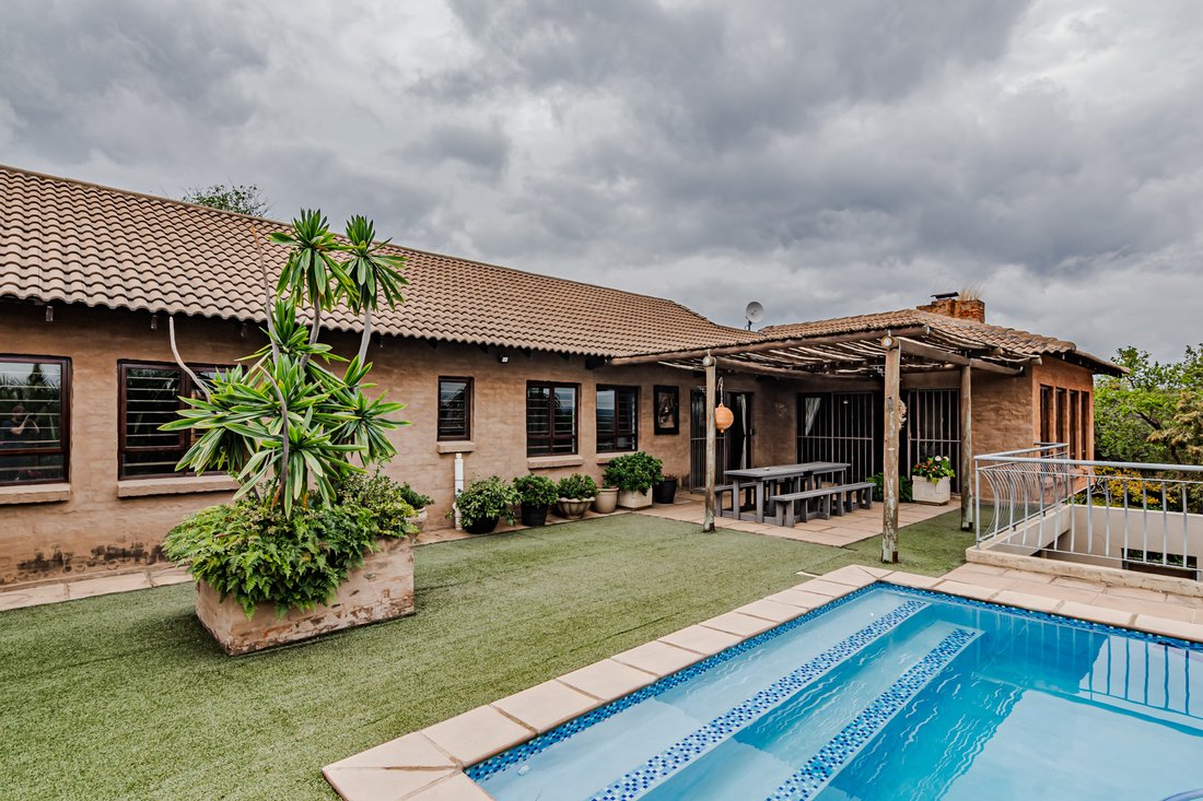 Farm Ranch in Cullinan, Gauteng, South Africa 1 - 16657009