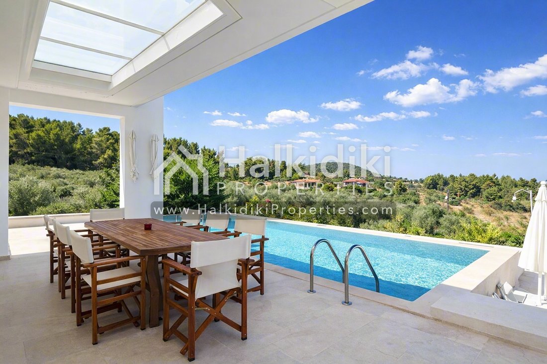 Villa in Pallini Municipal Unit, Macedonia and Thrace, Greece 2 - 12267656