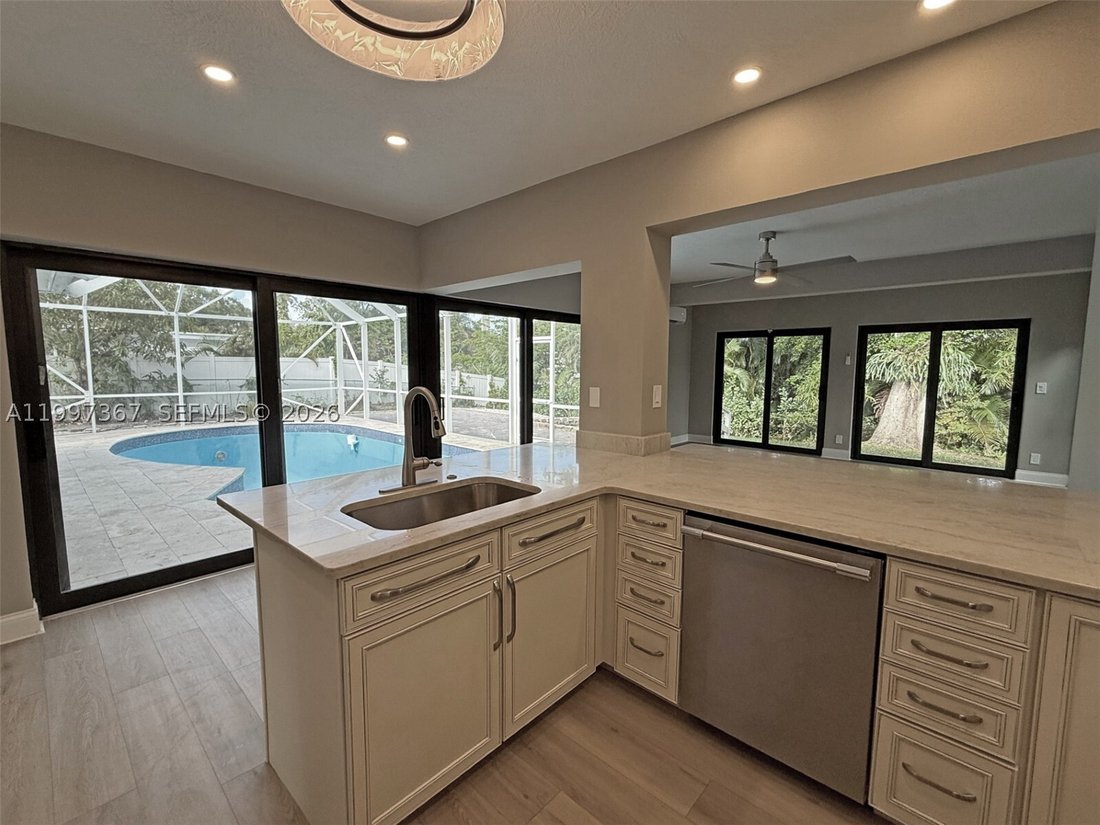 House in Plantation, Florida, United States 4 - 17672378