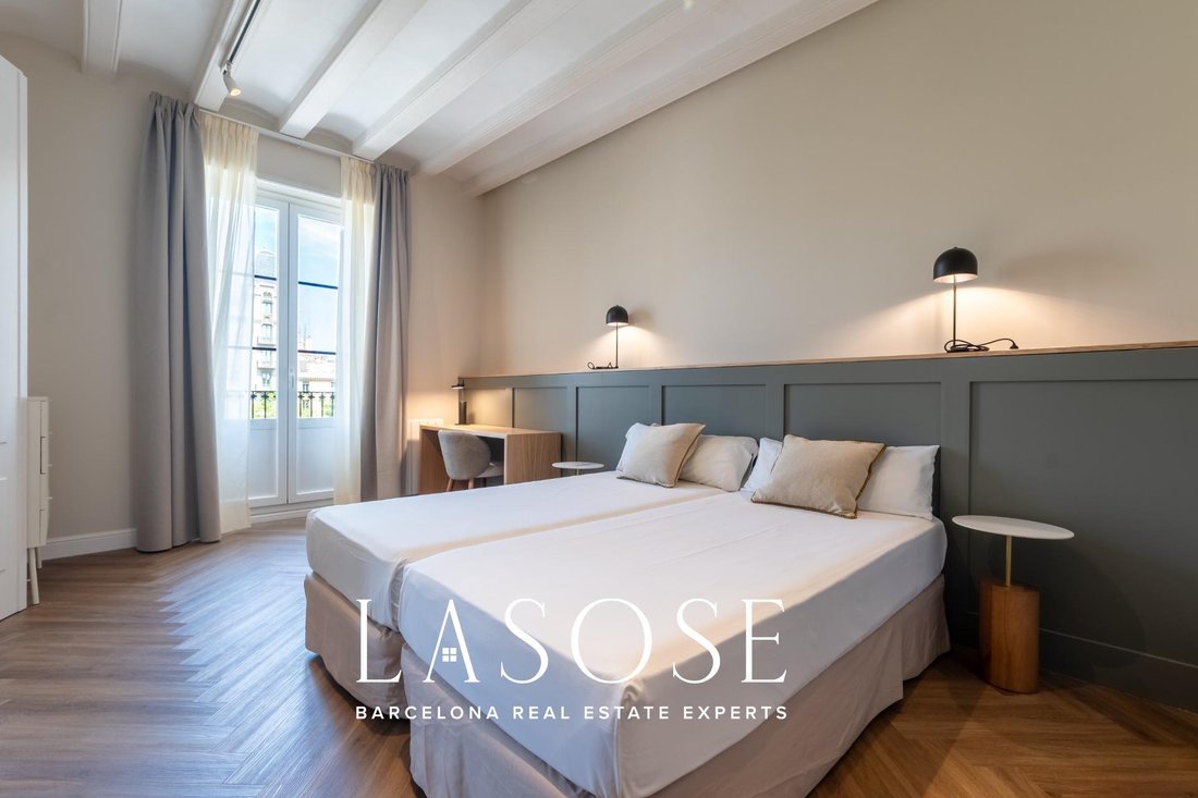Apartment in Ciutat Vella, Barcelona, Spain 4 - 18319620