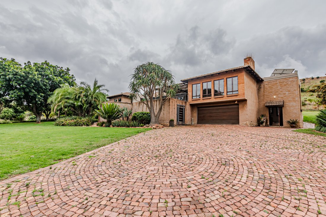 Farm Ranch in Cullinan, Gauteng, South Africa 4 - 16657009