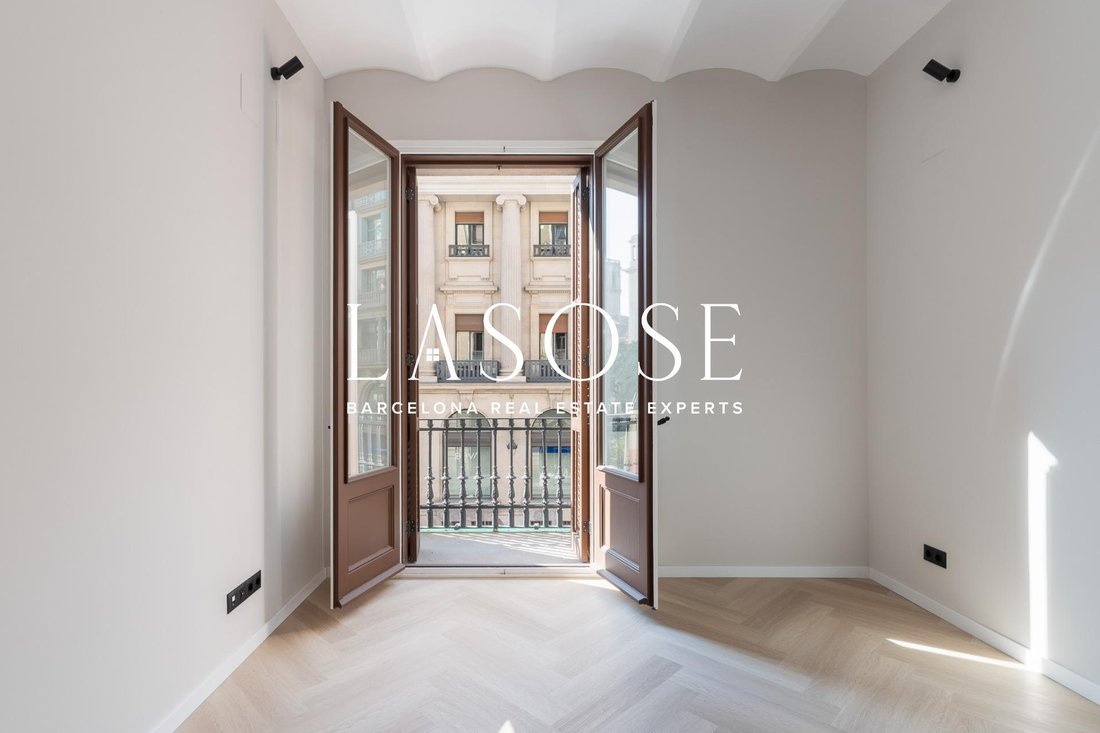 Apartment in Ciutat Vella, Barcelona, Spain 4 - 18321091