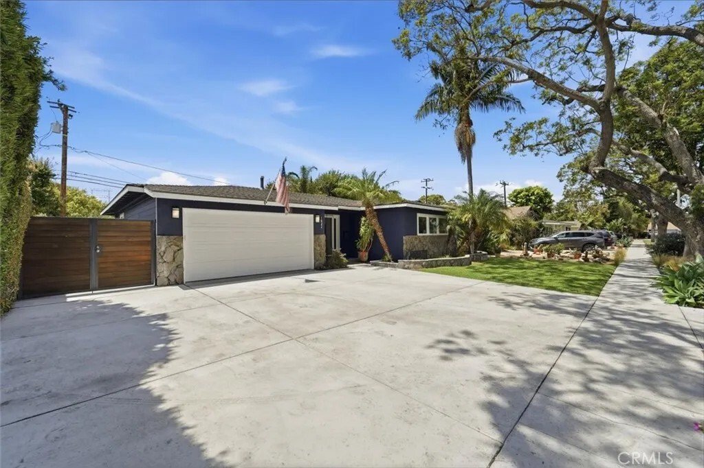 House in Signal Hill, California, United States 2 - 18321952