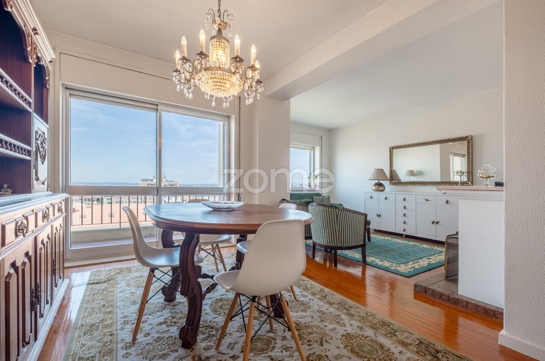 Apartment in Cedofeita, Santo Ildefonso, Se, Miragaia, Sao Nicolau e Vitoria, Porto District, Portugal 1 - 18322837
