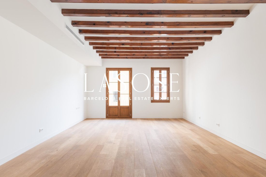 Apartment in Eixample, Barcelona, Spain 2 - 18319485