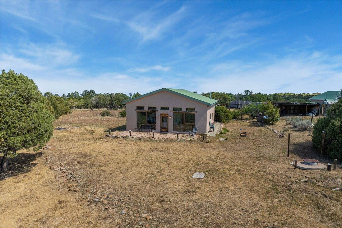 House in Truchas, New Mexico, United States 4 - 18320474