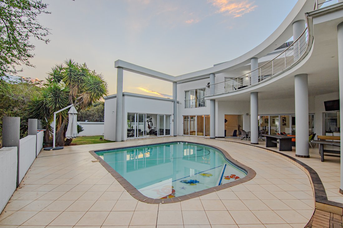 House in Woodhill Golf Estate, Gauteng, South Africa 1 - 16468465