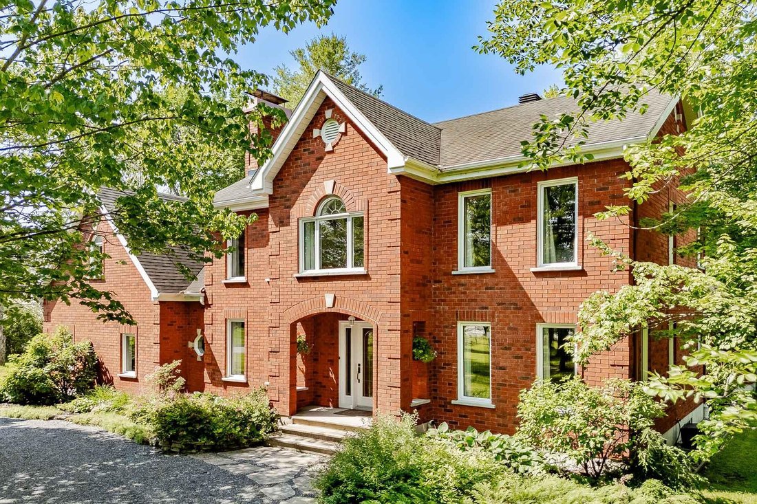 House in Sherbrooke, Quebec, Canada 1 - 17749881