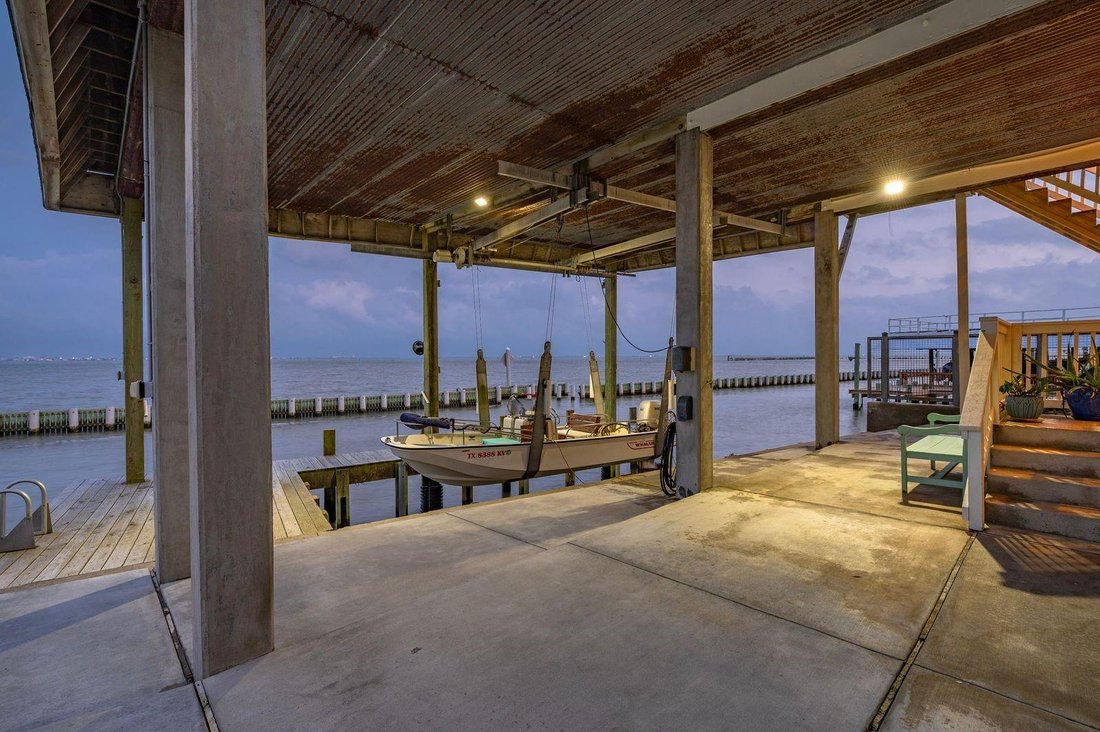 House in Galveston, Texas, United States 5 - 18322678