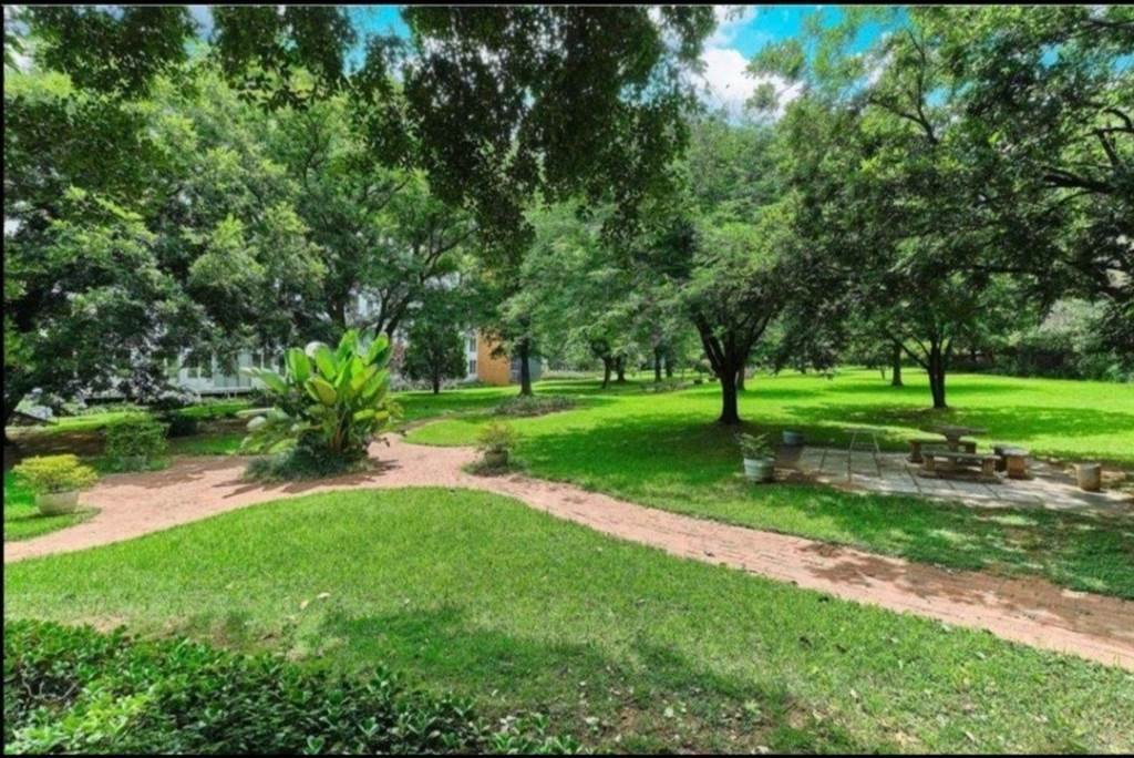 Apartment in Benmore Gardens, Gauteng, South Africa 2 - 18319623