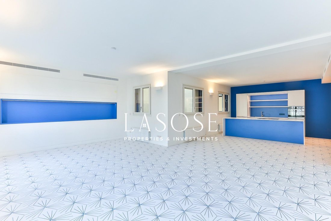 Apartment in Eixample, Barcelona, Spain 2 - 18319528