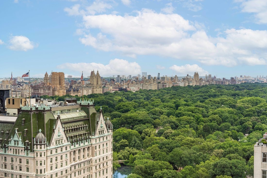 New York, New York, United States 2 - 18322975