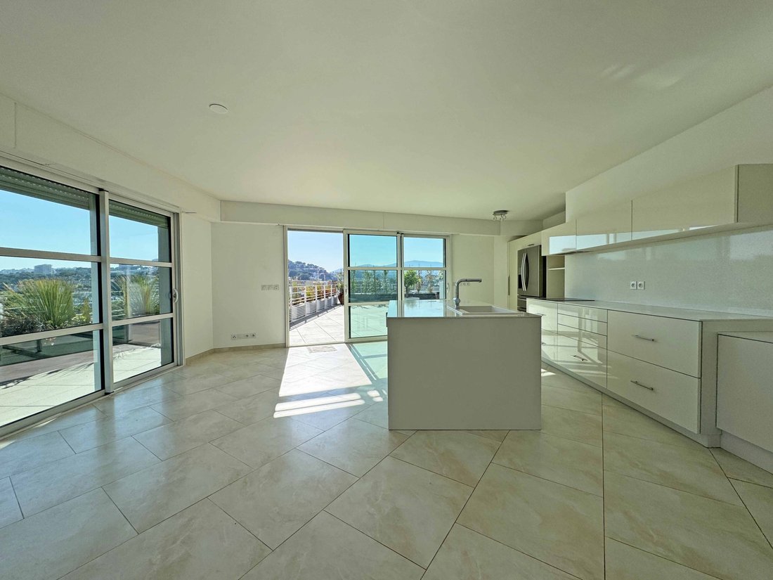 Apartment in Val de Cagne-Colline Route de Vence, Cagnes-sur-Mer, France 4 - 18322021