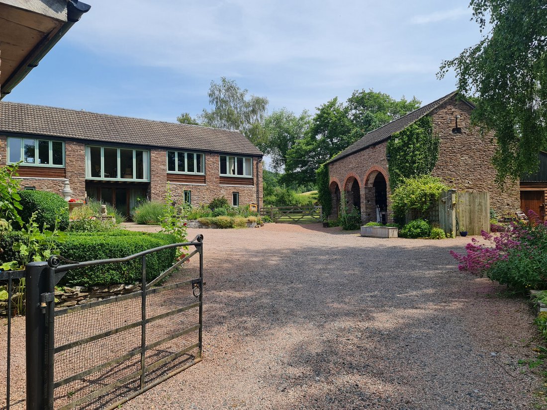 House in Peterchurch, England 1 - 18323130