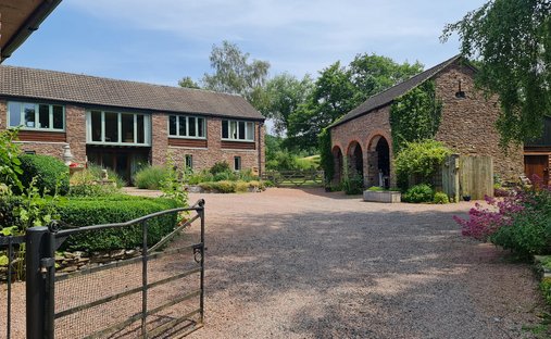 House in Peterchurch, England 1