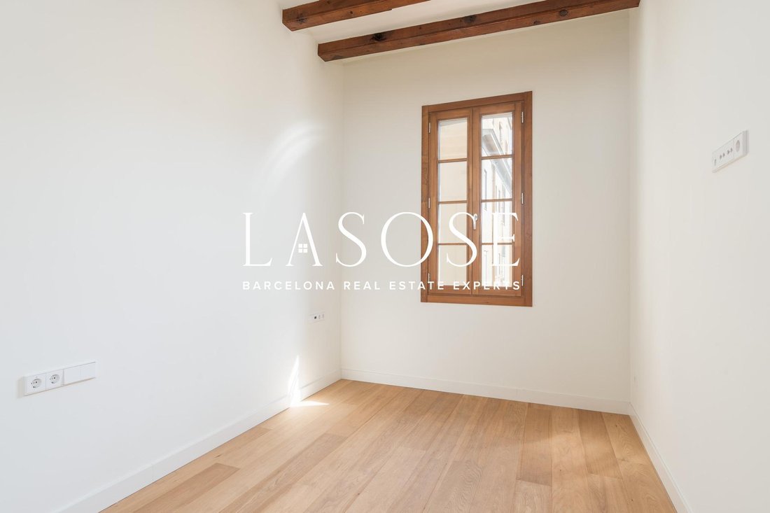 Apartment in Eixample, Barcelona, Spain 4 - 18319485