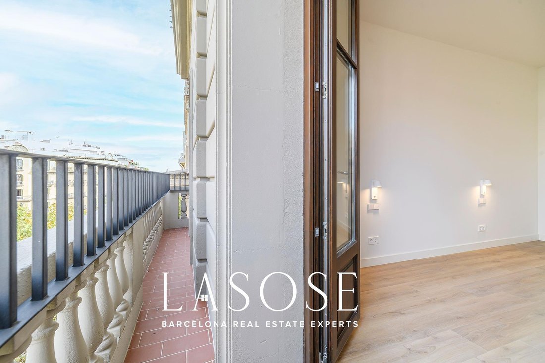 Apartment in Eixample, Barcelona, Spain 2 - 18319201
