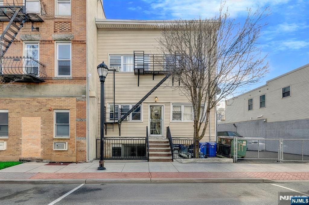 Apartment in Union City, New Jersey, United States 2 - 18320446