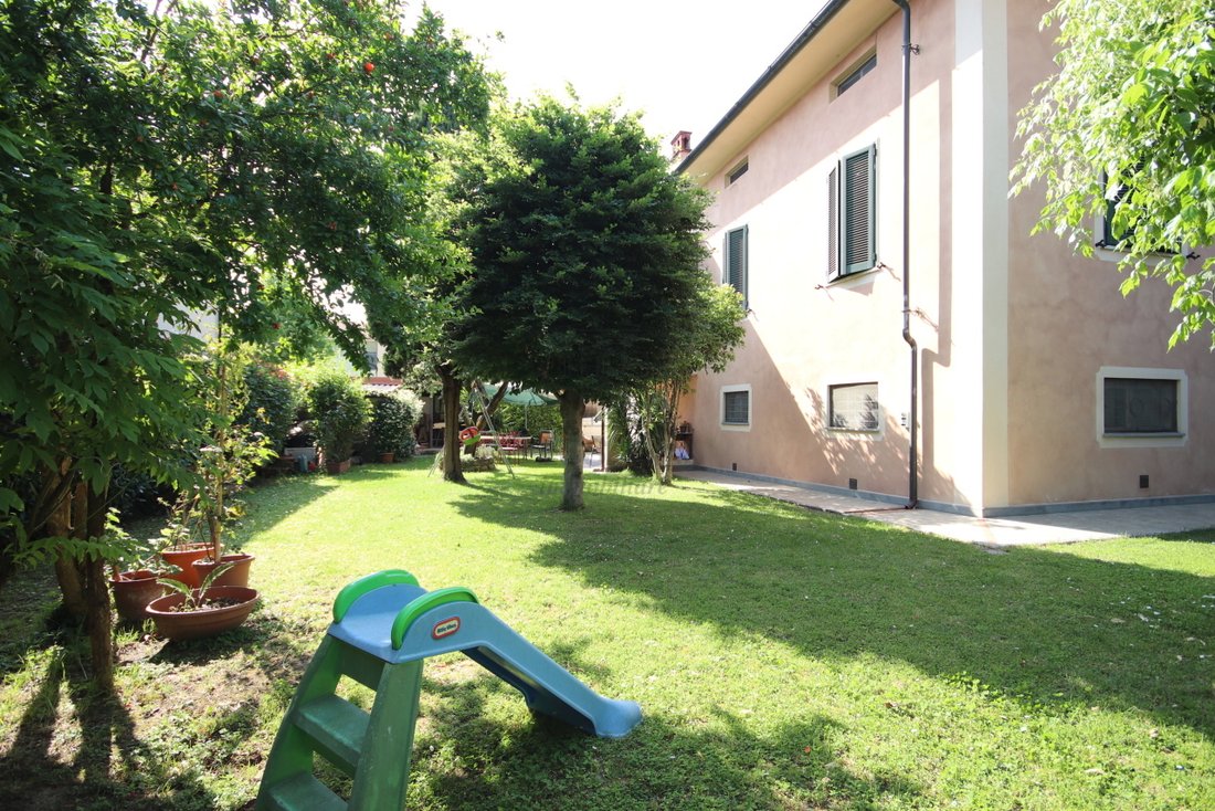 Villa in San Concordio, Lucca, Italy 2 - 18321586