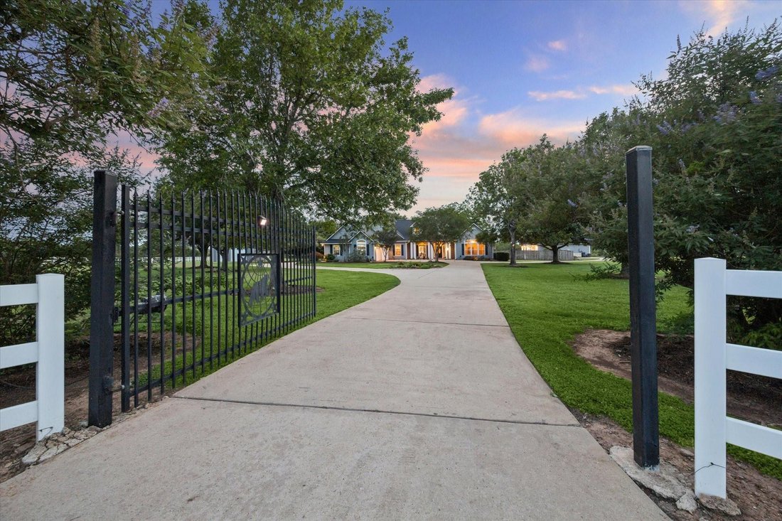 House in Rosharon, Texas, United States 2 - 18322720