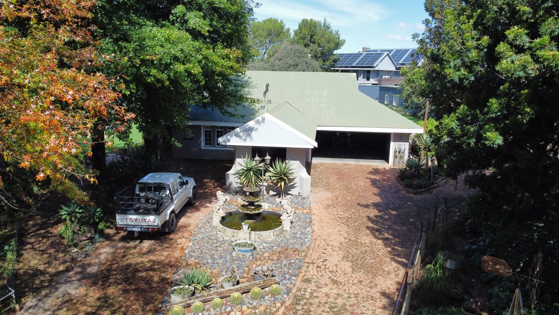 Farm Ranch in Pretoria, Gauteng, South Africa 1 - 14585805
