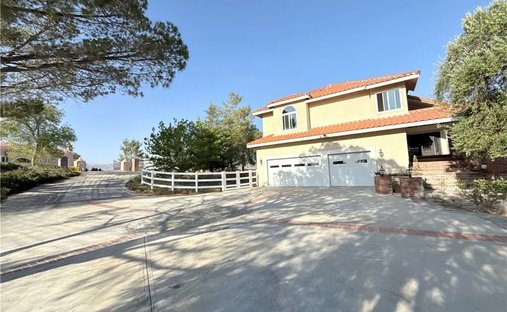 House in Santa Clarita, California, United States 1