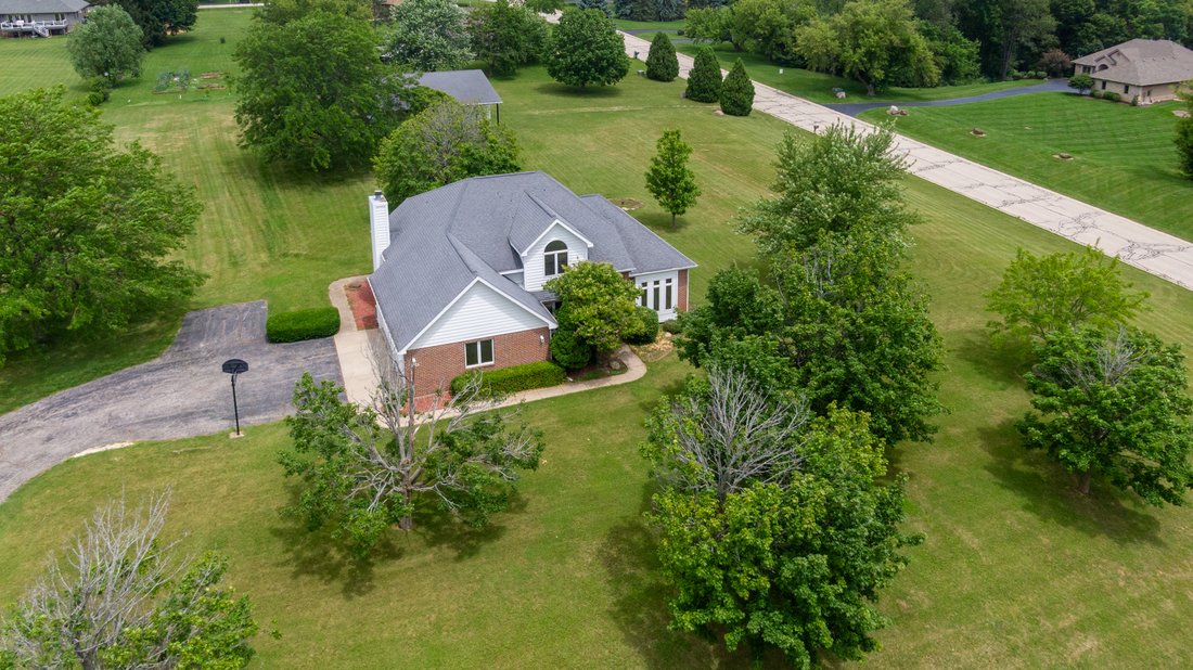 House in Fox Lake, Illinois, United States 3 - 18322290