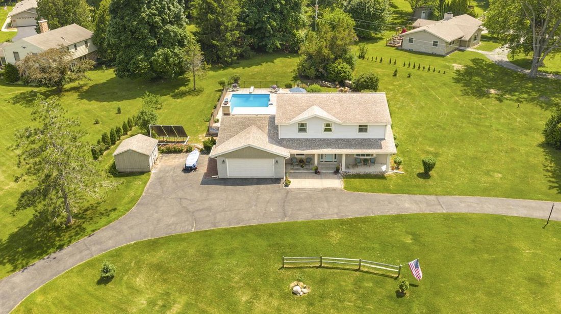 House in Big Bend, Wisconsin, United States 2 - 18320775