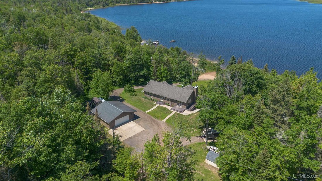 House in Ishpeming, Michigan, United States 2 - 17425139