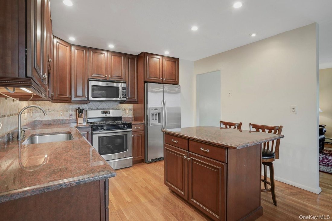 House in Spackenkill, New York, United States 5 - 18087324
